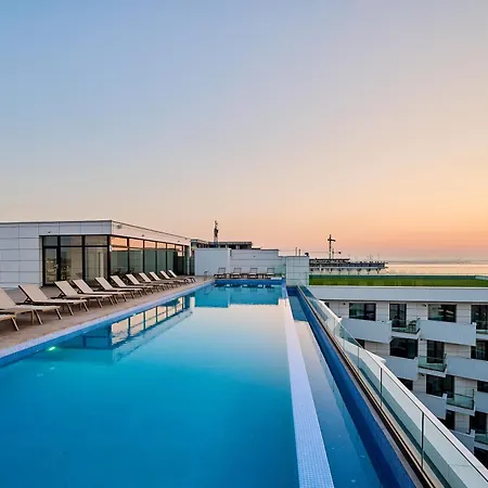 Caro In Infinity Pool & Appartamento