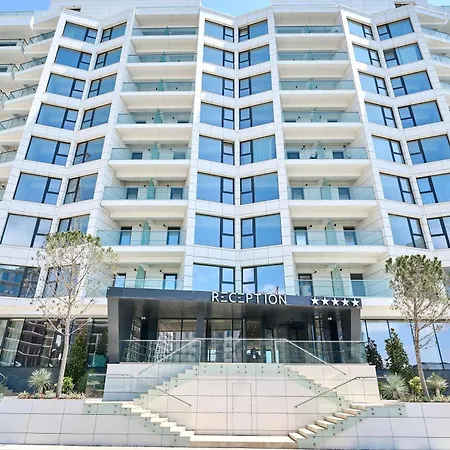 Caro - Infinity Pool & Apartment *