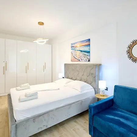 Caro - Infinity Pool & Apartment