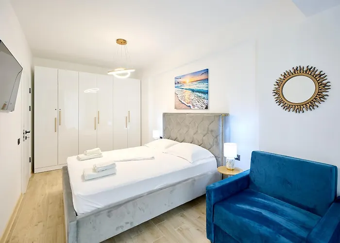 Caro - Infinity Pool & Apartment