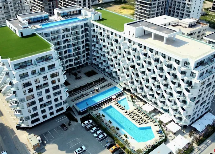 Caro - Infinity Pool & Spa Resort Apartament